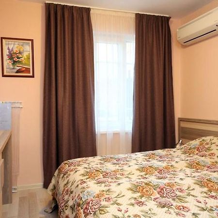 Appartement Къщата С Чешмата à Veliko Tarnovo Extérieur photo