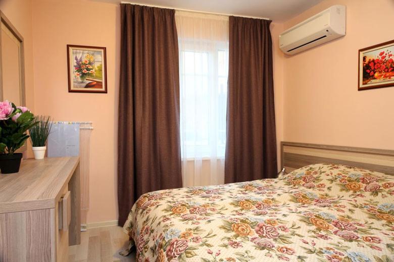 Appartement Къщата С Чешмата à Veliko Tarnovo Extérieur photo