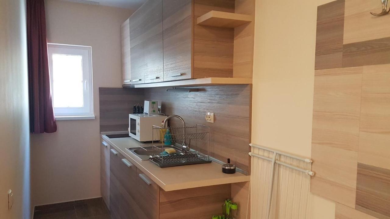 Appartement Къщата С Чешмата à Veliko Tarnovo Extérieur photo