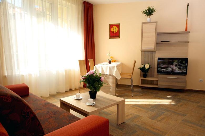 Appartement Къщата С Чешмата à Veliko Tarnovo Extérieur photo