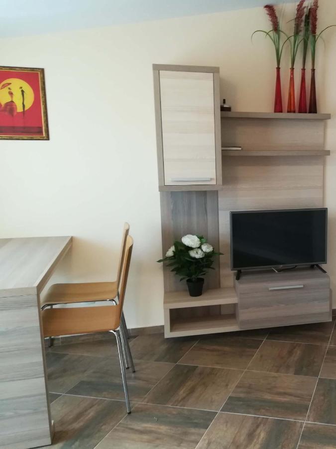 Appartement Къщата С Чешмата à Veliko Tarnovo Extérieur photo