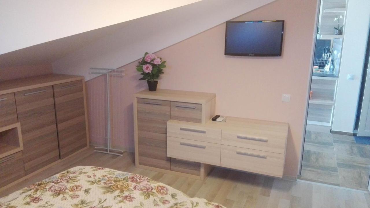 Appartement Къщата С Чешмата à Veliko Tarnovo Extérieur photo
