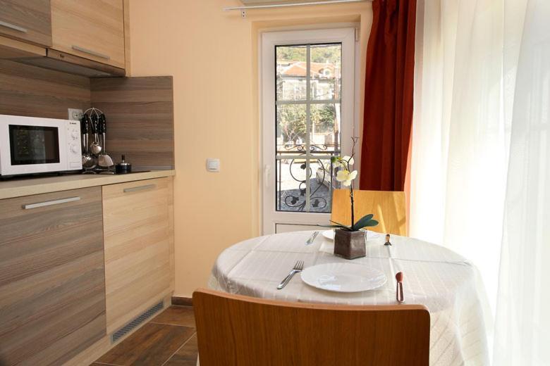 Appartement Къщата С Чешмата à Veliko Tarnovo Extérieur photo